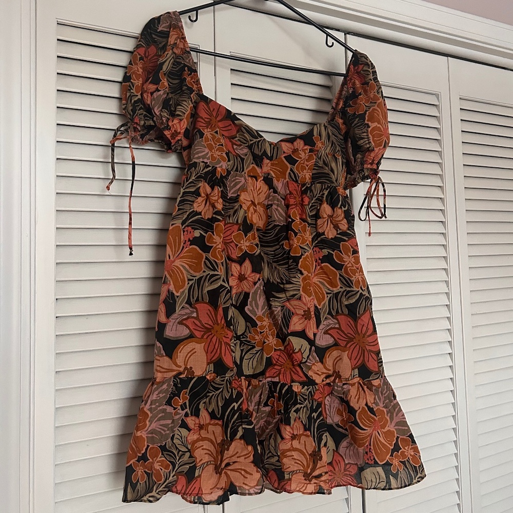 Vestique Floral Mini Dress